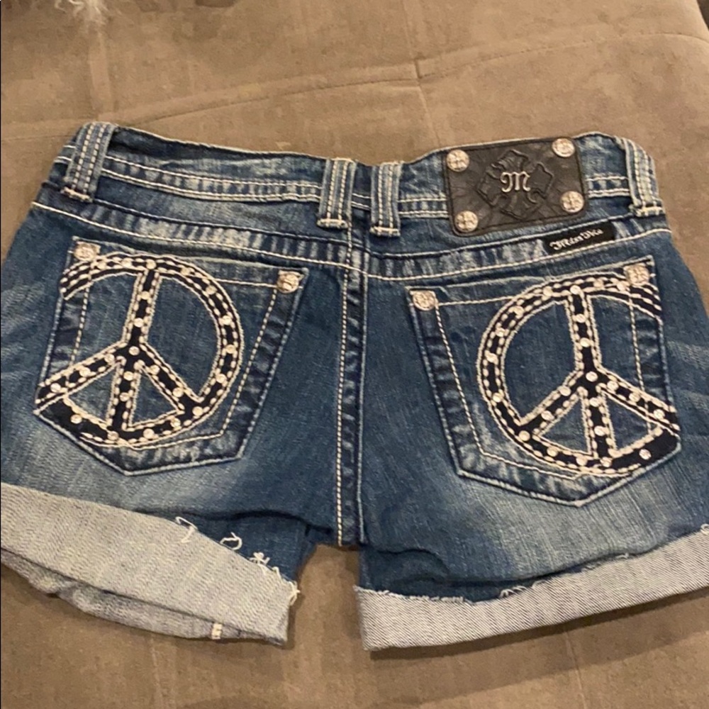 Miss Me peace sign jean shorts